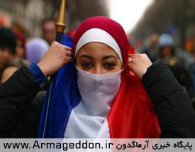 نقاب زدن دختران فرانسوی در دفاع از یک دختر مسلمان