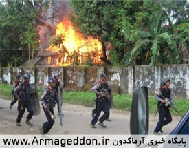 بودائیان مسجد مرکزی مسلمانان شهر سیتوی میانمار را به آتش کشیدند+عکس